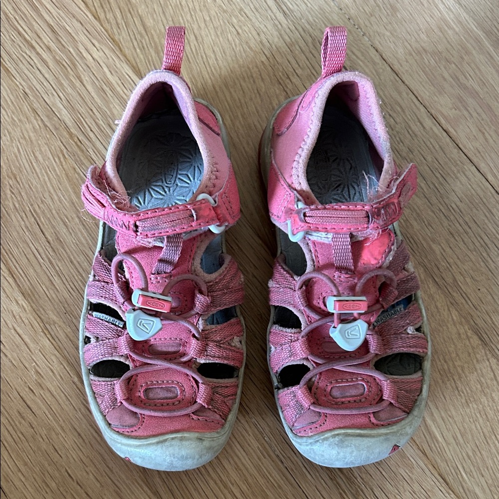 Keen Little Kids' Moxie Sandal 11